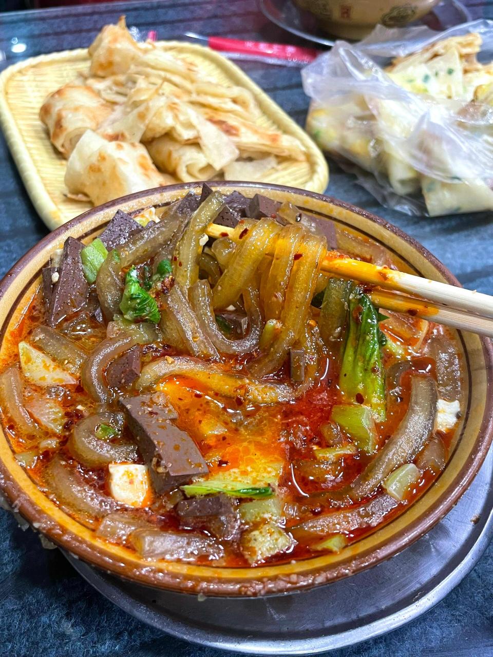 濮阳美食-安阳扁粉菜 家里好几位都爱吃扁粉菜 这次去边拐那家 超级