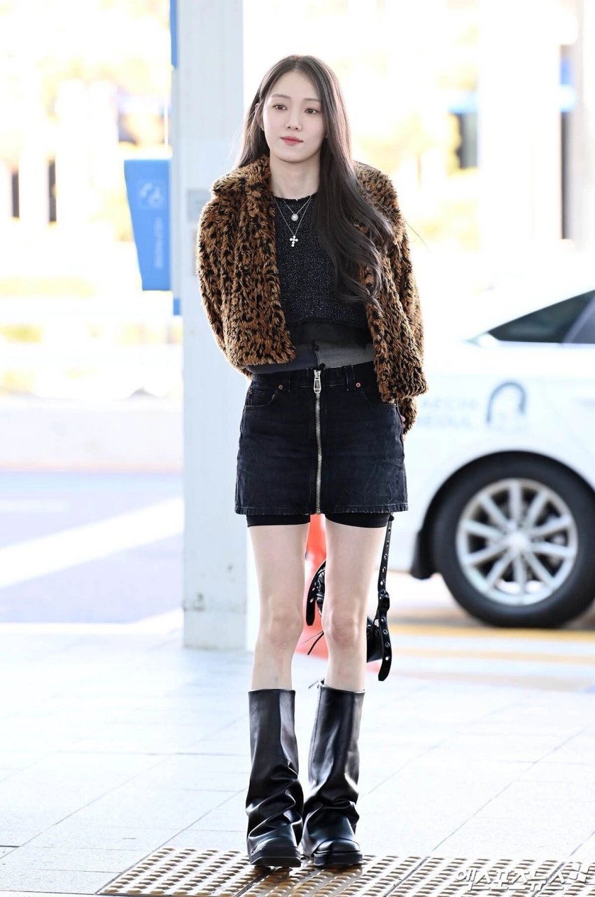 李圣经机场新闻图,她好适合豹纹