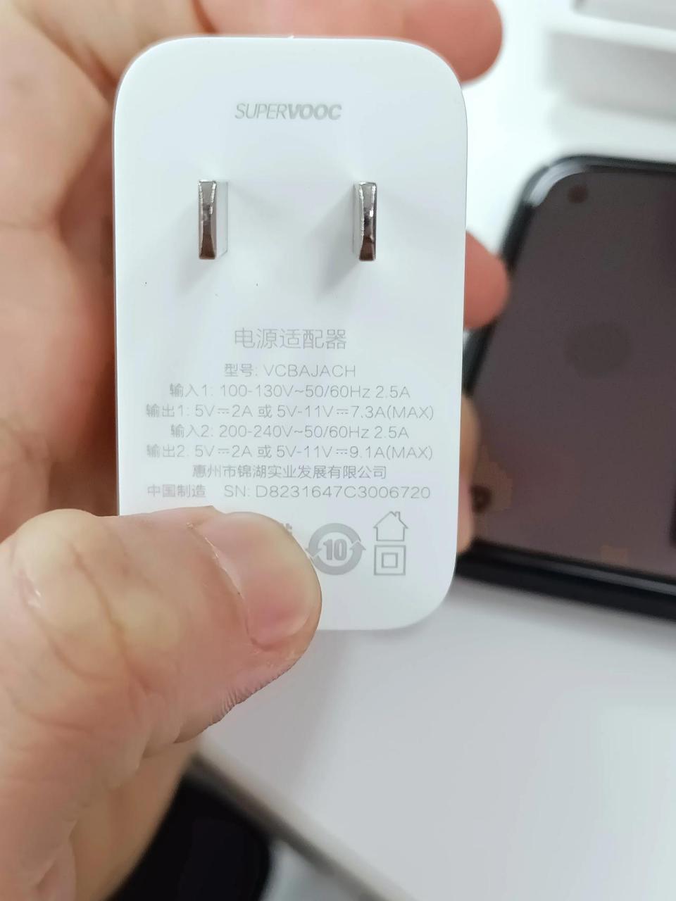 小米13可以用oppo reno10 pro 送的100w充电头进行快充,有点东西.