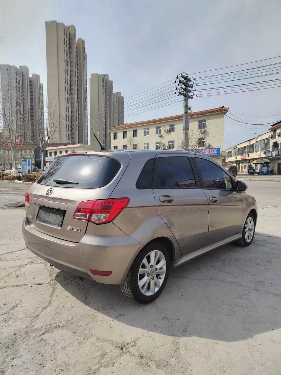 北汽e150,1.5手动挡