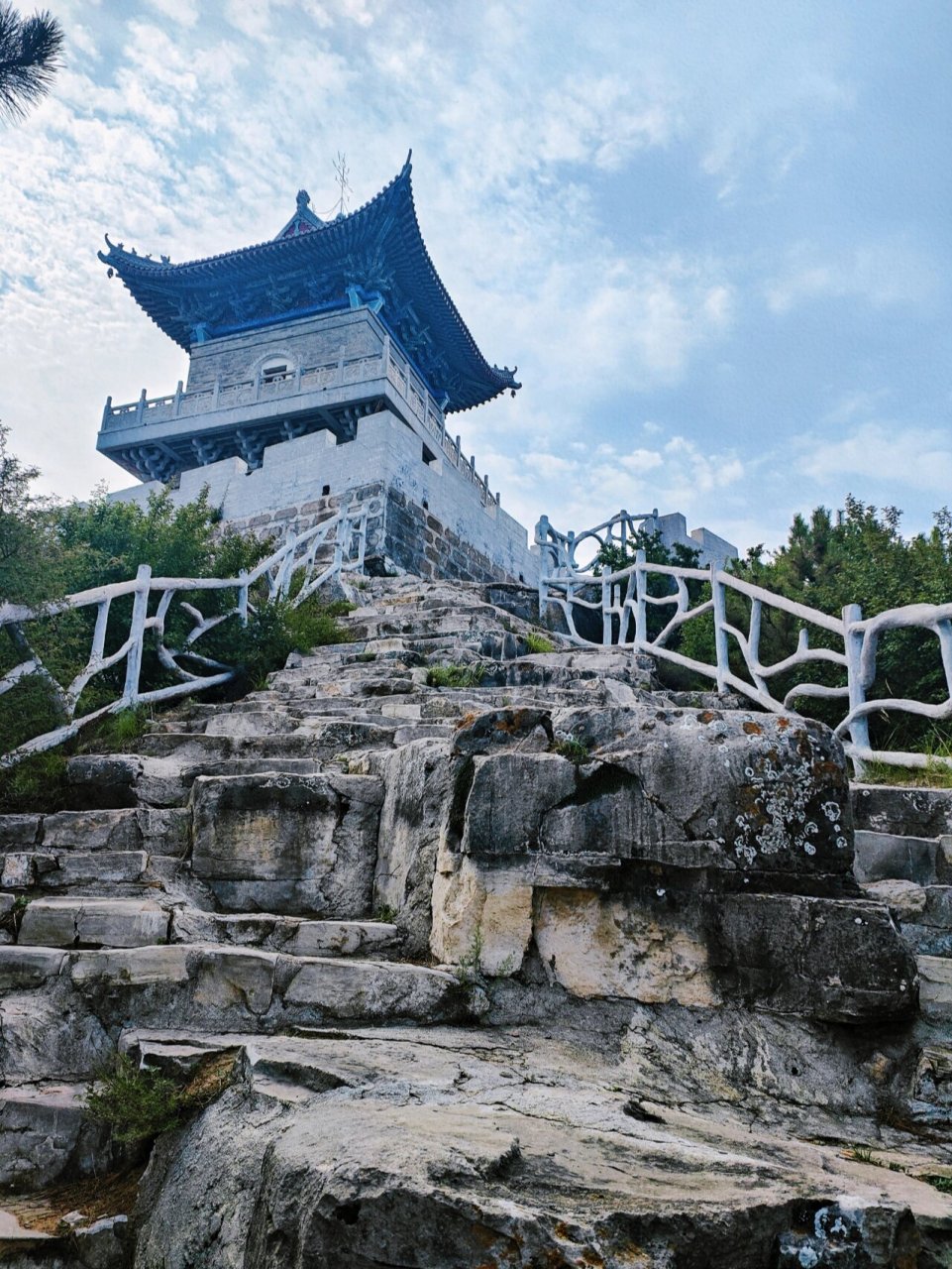 名称:乾坤湾景区 90门票:通票98(老牛湾 乾坤湾,两日内7815进出