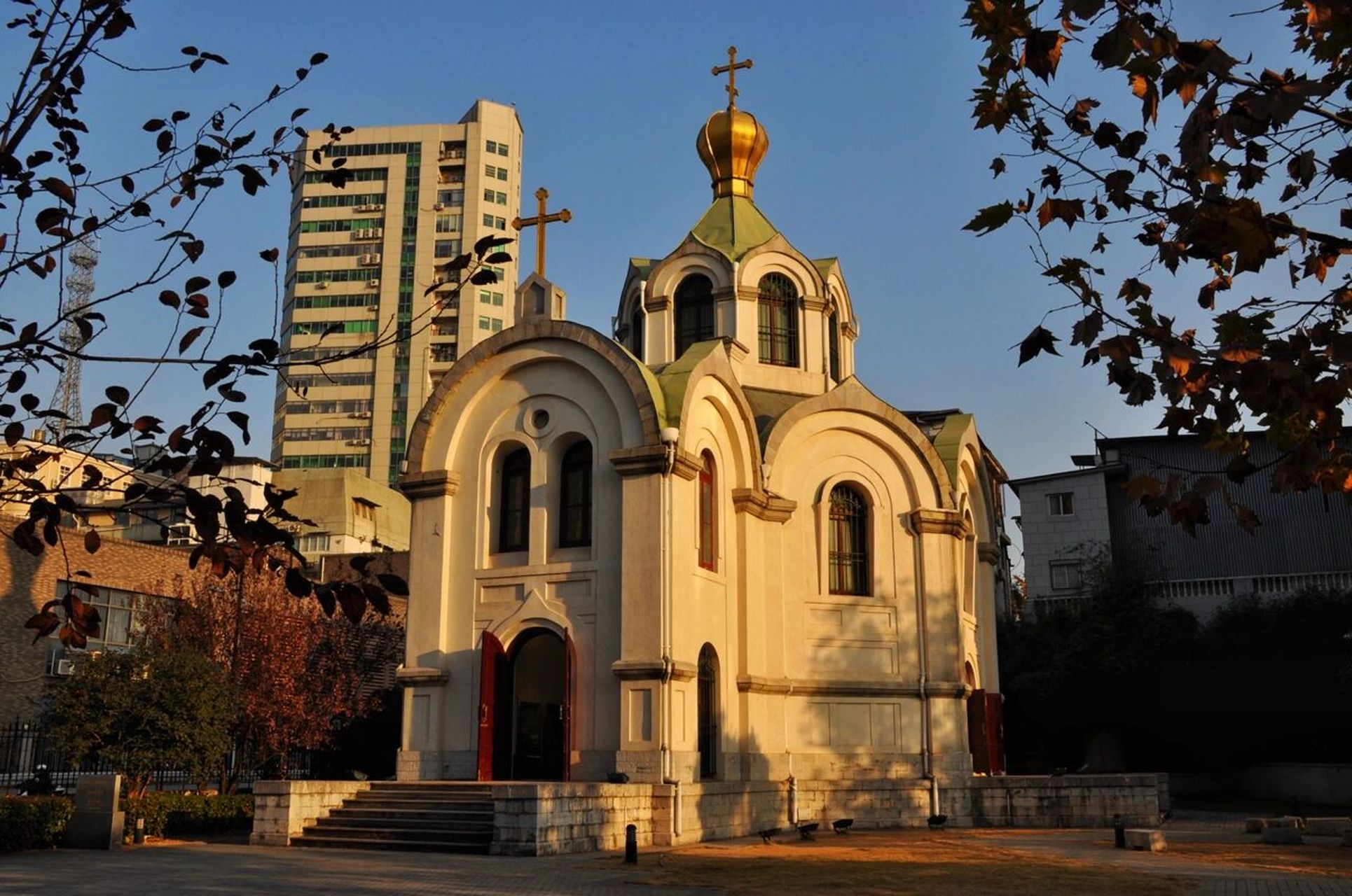 武汉史迹|汉口东正教堂 汉口东正教堂原名阿列克桑德涅夫堂,砖石结构