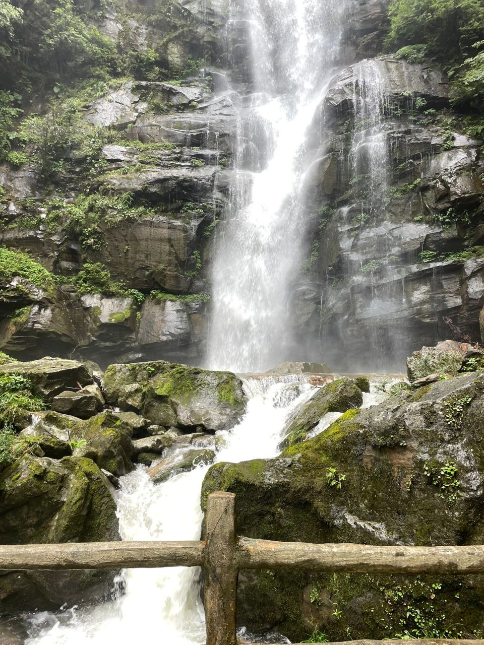 恩施佛宝山一日游   感受大自然的美好 森林呼吸 山太陡 到山脚下坐