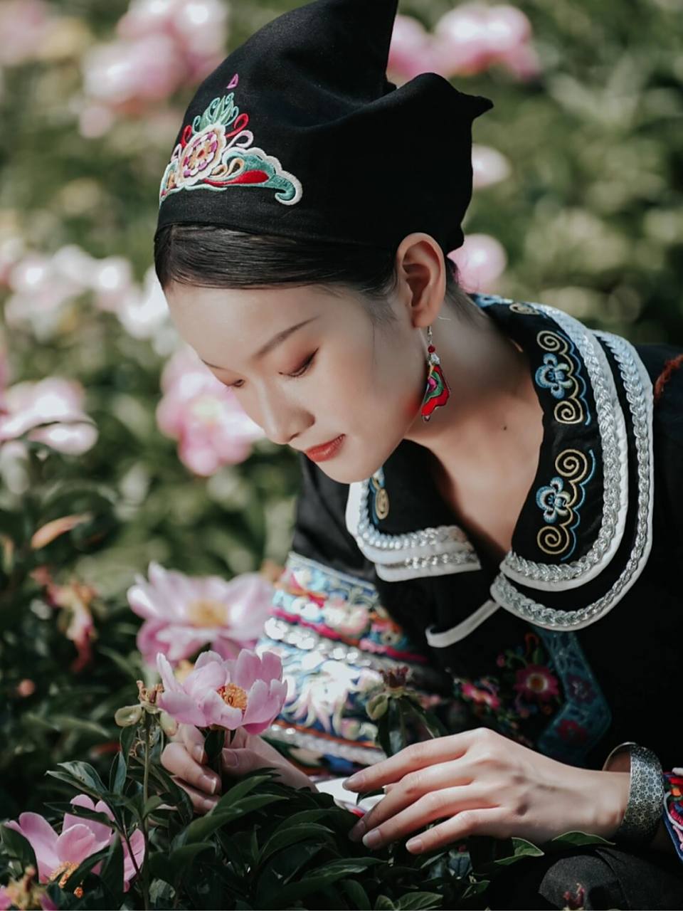 56个民族服饰写真|穿青人|神秘的民族 穿青人早期叫"里民子",也叫"羡