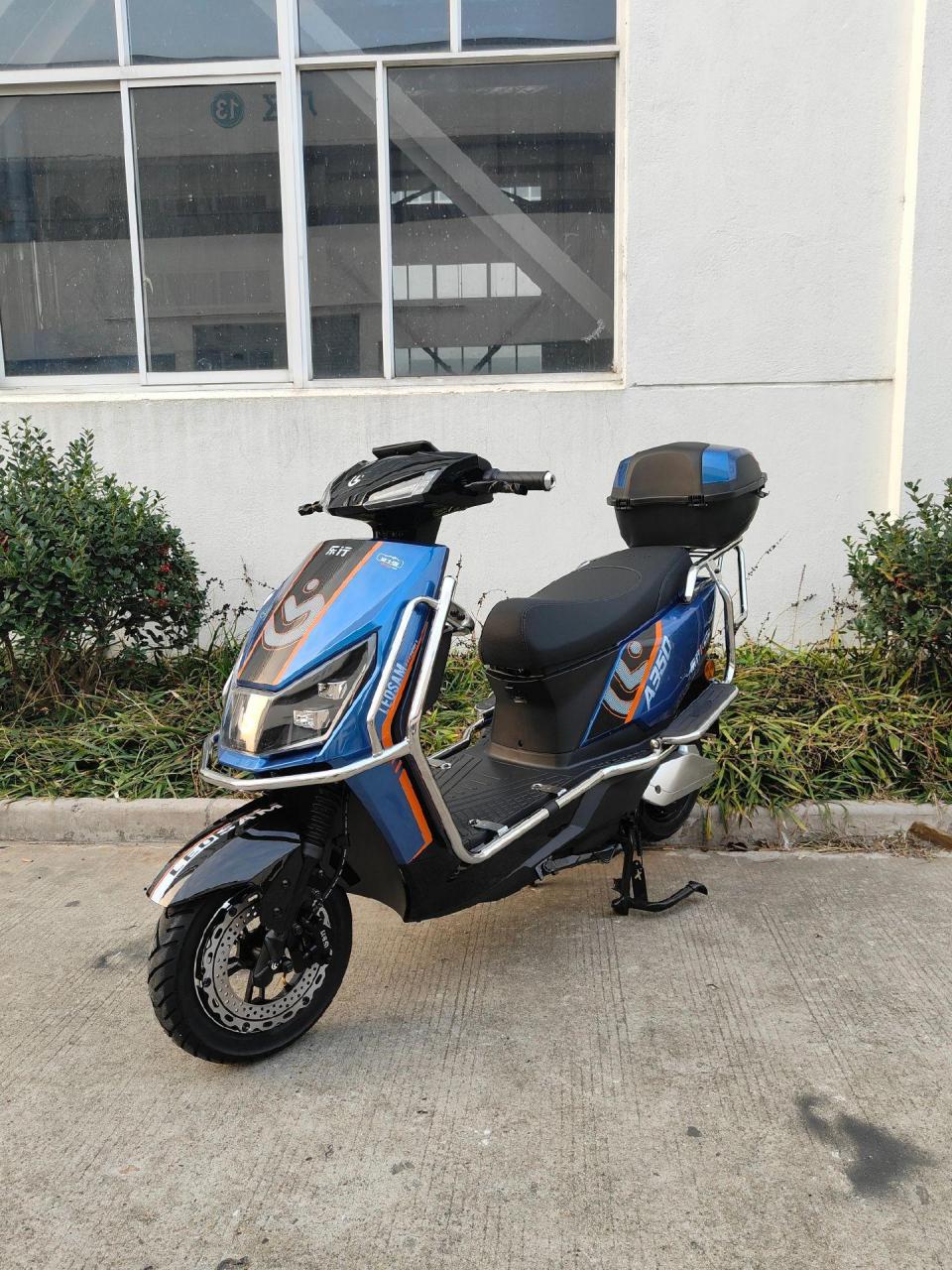 乐行电车,新款坡王a350动力之王来啦 ,96v32ah前后碟刹,朝阳90/90-10