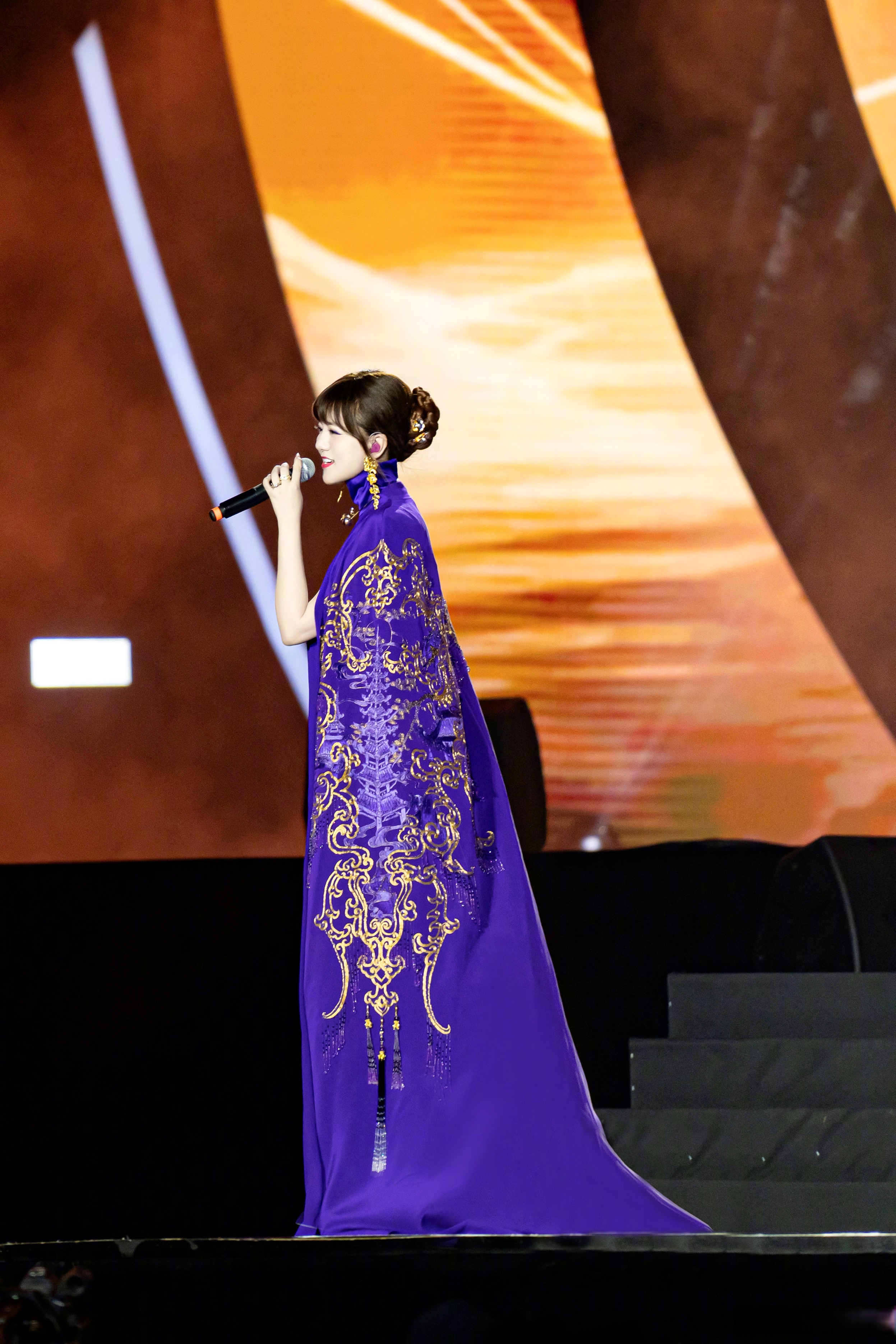 "广西三月三·八桂嘉年华"闭幕式暨#2025大地飞歌