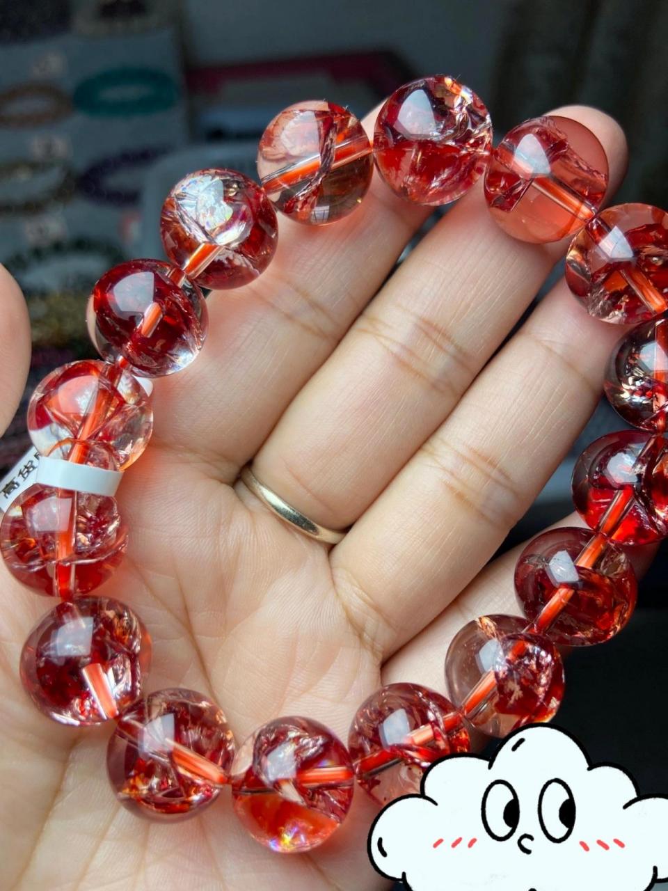 给大家看一下假的胶花 胶花水晶本来就是水晶生长过程中,晶体内二次