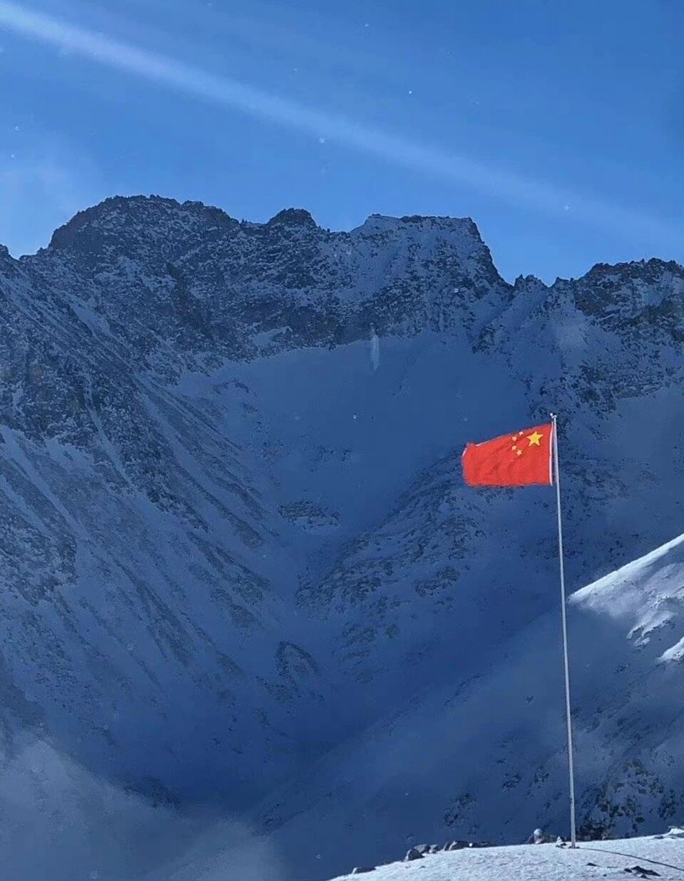 爱国主义背景图 今日分享～朋友圈红色背景图