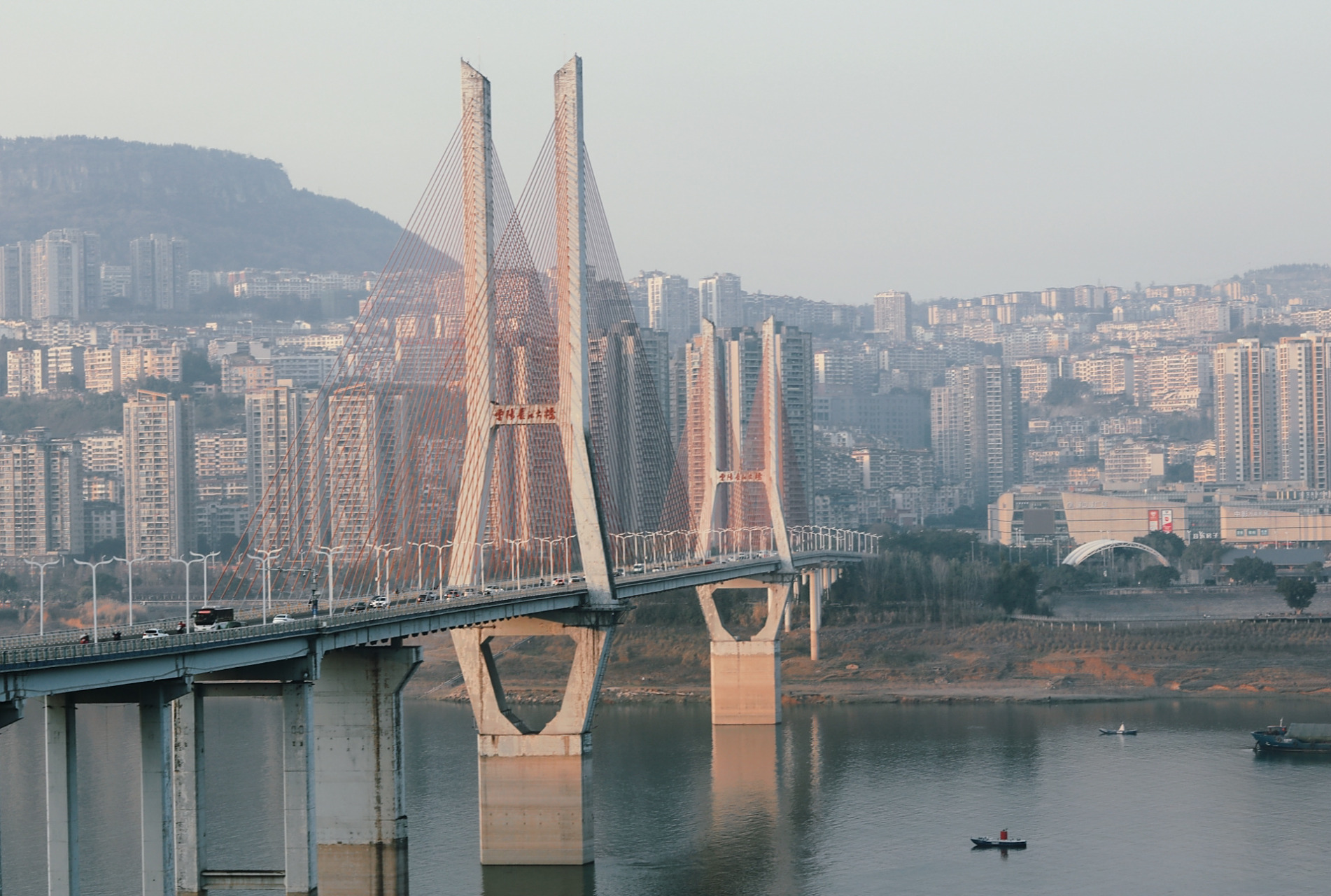 云阳云阳 我爱这个小小的县城 	 91:佳能m100 镜头:小痰盂