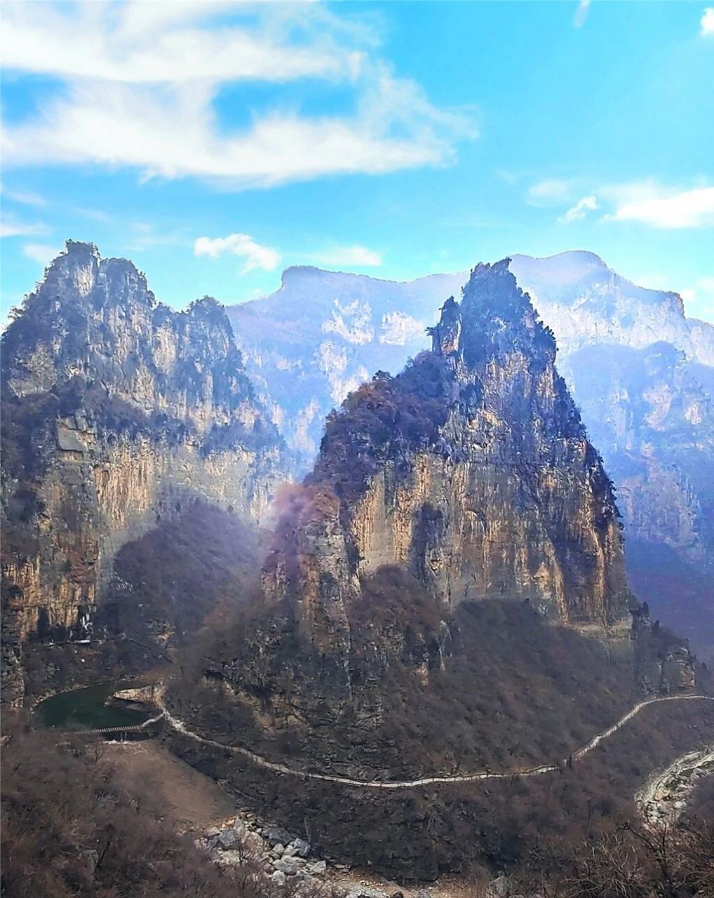 五龙口风景区 猕猴翩翩,美丽温泉,五龙口旅游胜地,你值得拥有 自然的