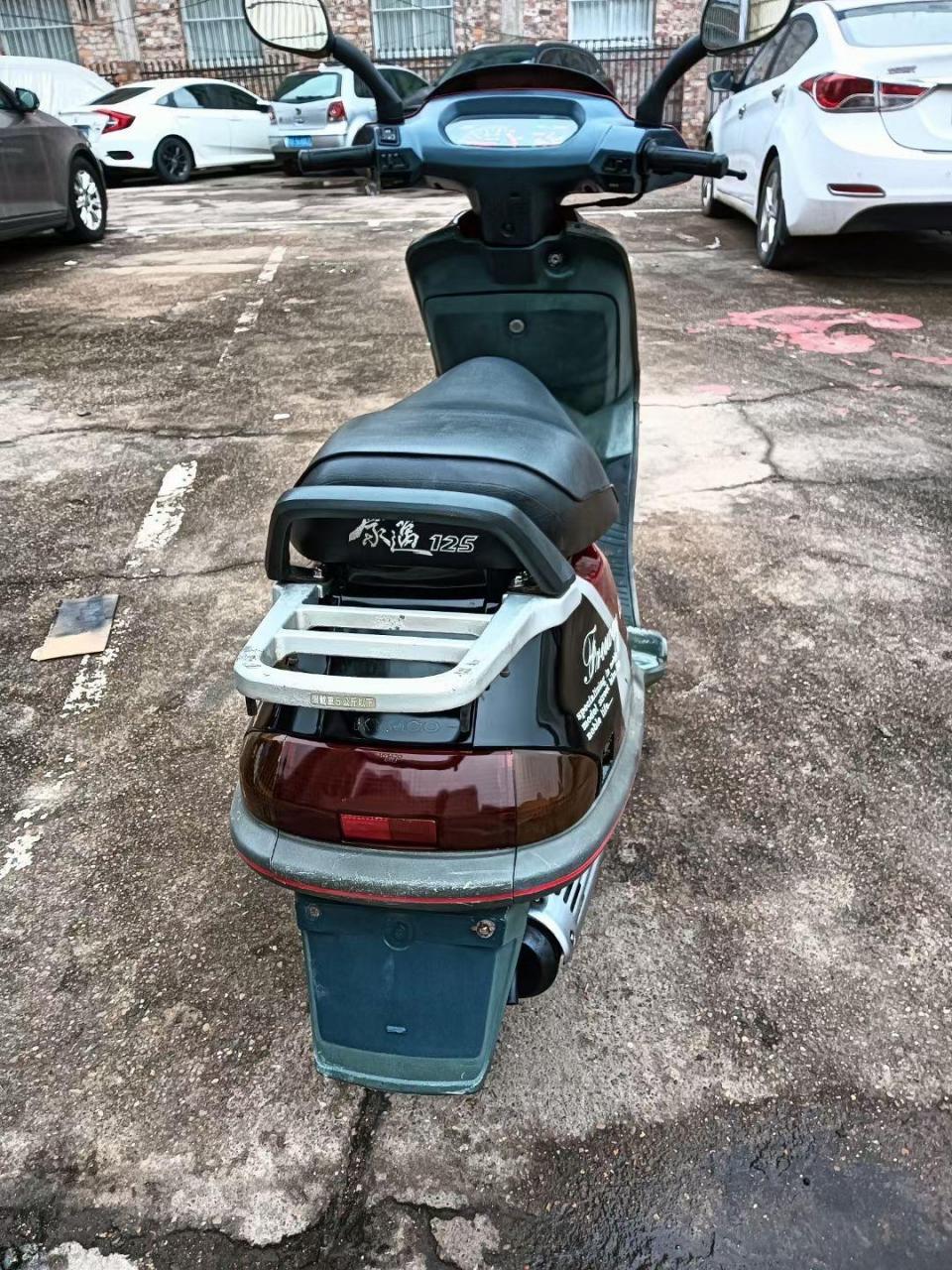 第一代的原装进口!光阳125踏板车!