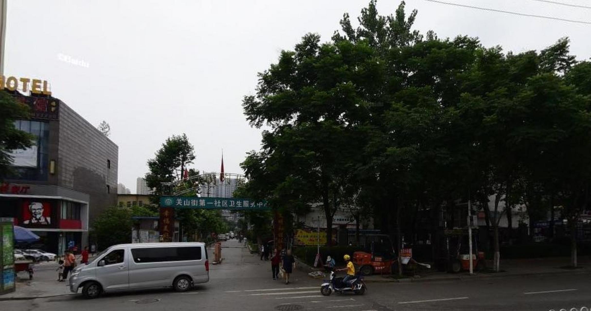 汽标社区位于湖北省武汉市洪山区关山街道关山大道附近,武汉地铁11号