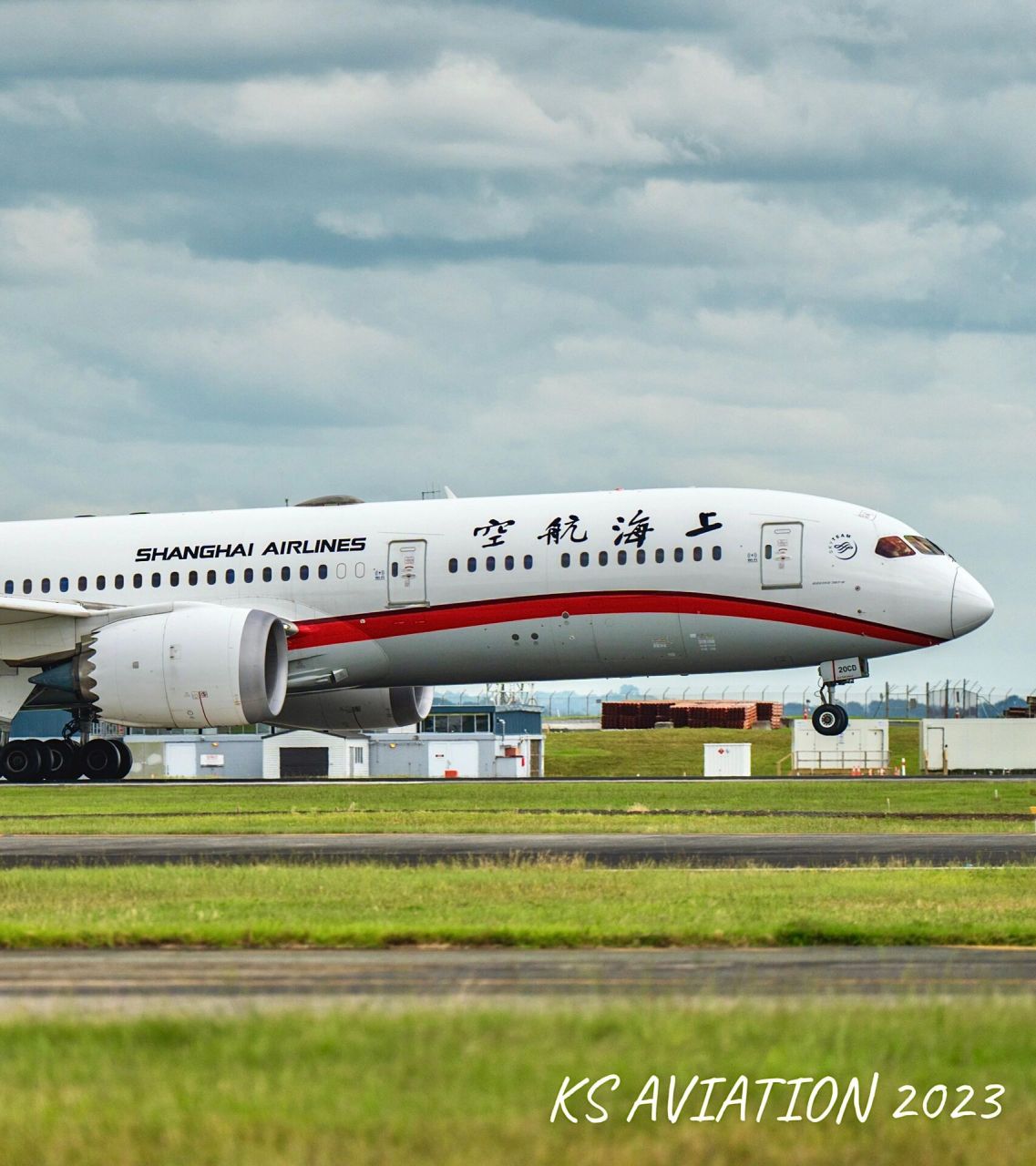 「飞」上海航空787-9 东航最近都是用777-300er在飞上海奥克兰航线.