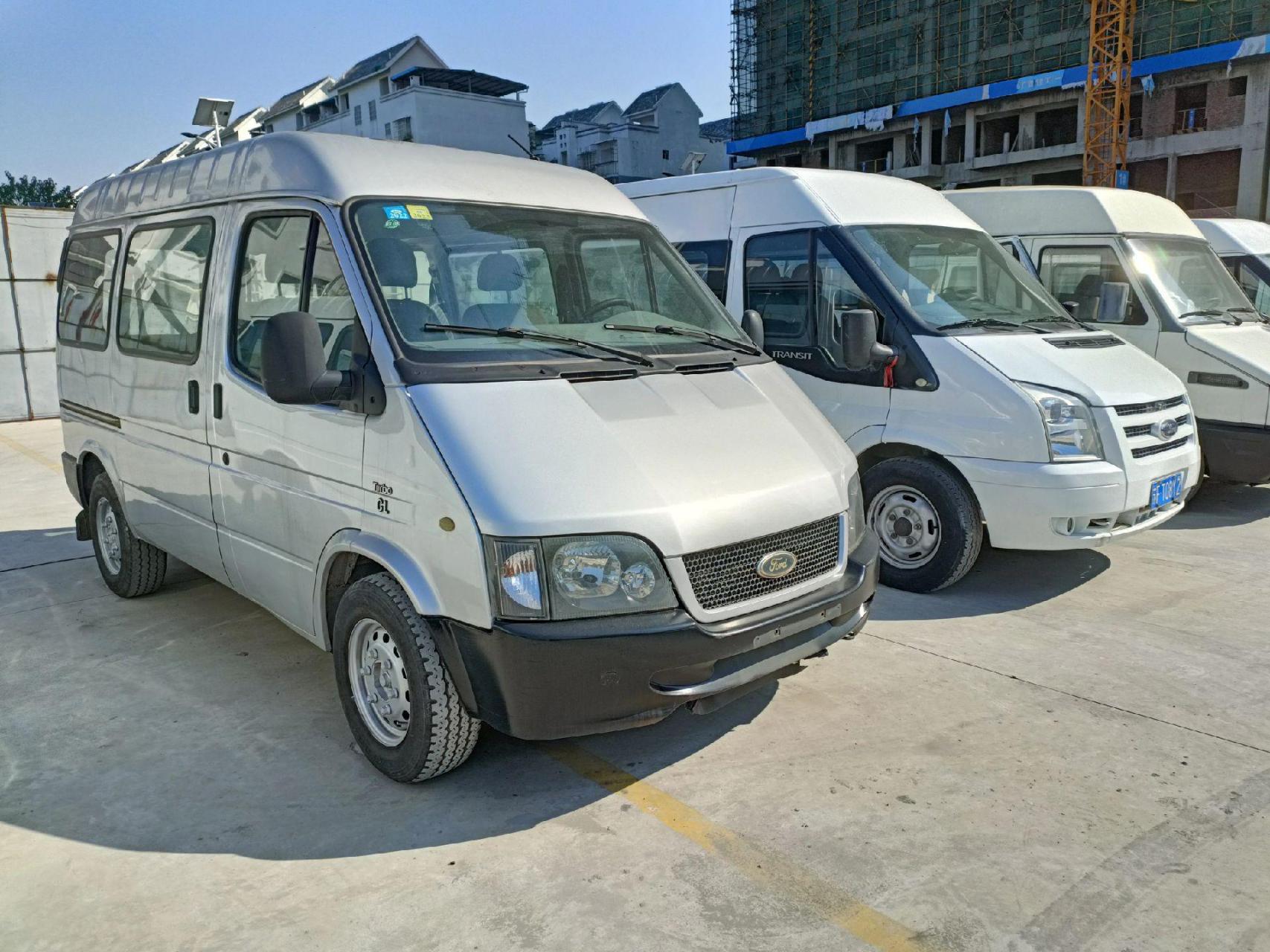 江铃全顺面包车,特顺面包车.