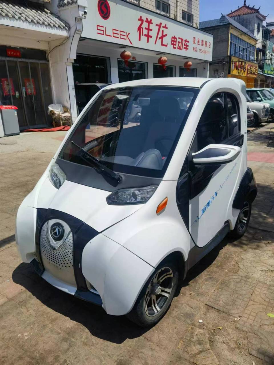 客户置换,丽驰a01,冷暖空调双助力两门两座,新车两万多,现在只要几千