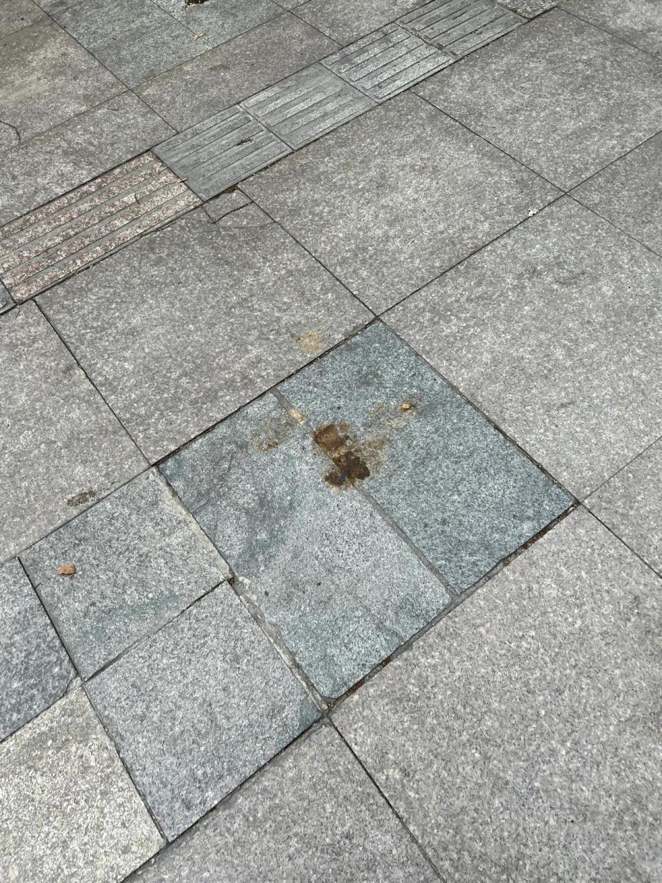 泉州看上去总是脏脏的,有你们一份功劳!  这种狗屎运,谁爱踩谁去!