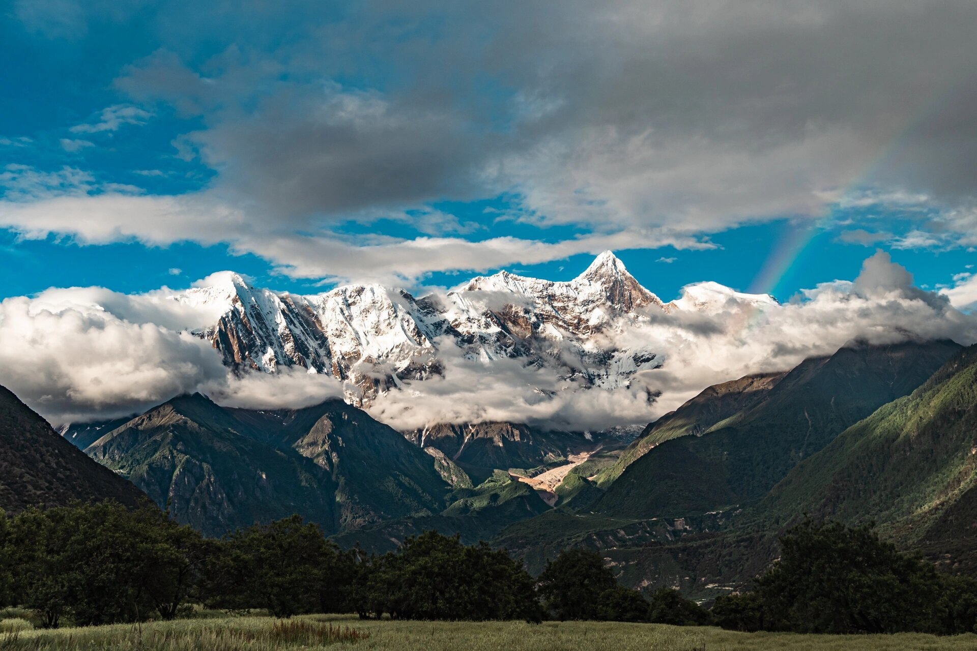 中国最美雪山———南迦巴瓦峰