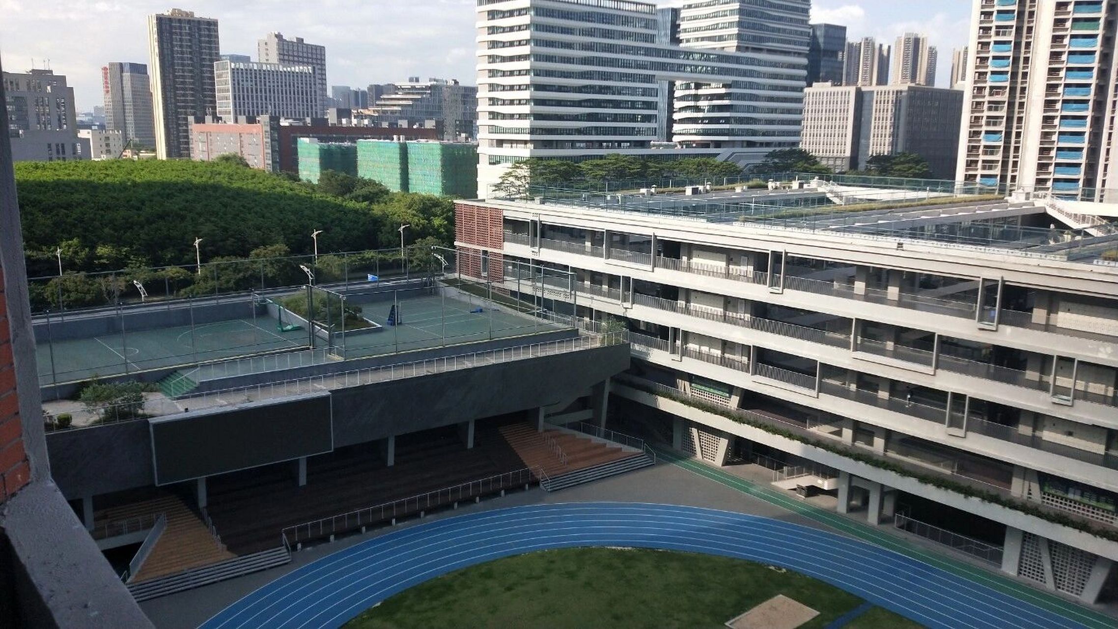 深圳大学附属实验中学 这里是深大实验的咨询贴  高二学姐在线解答 有
