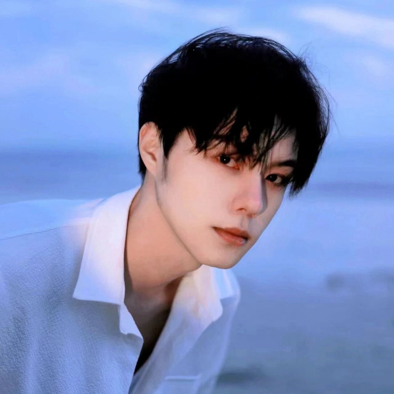 头像 | 阳光少年帅气高清ins男生头像 他说下次见面时会送我一束花,可