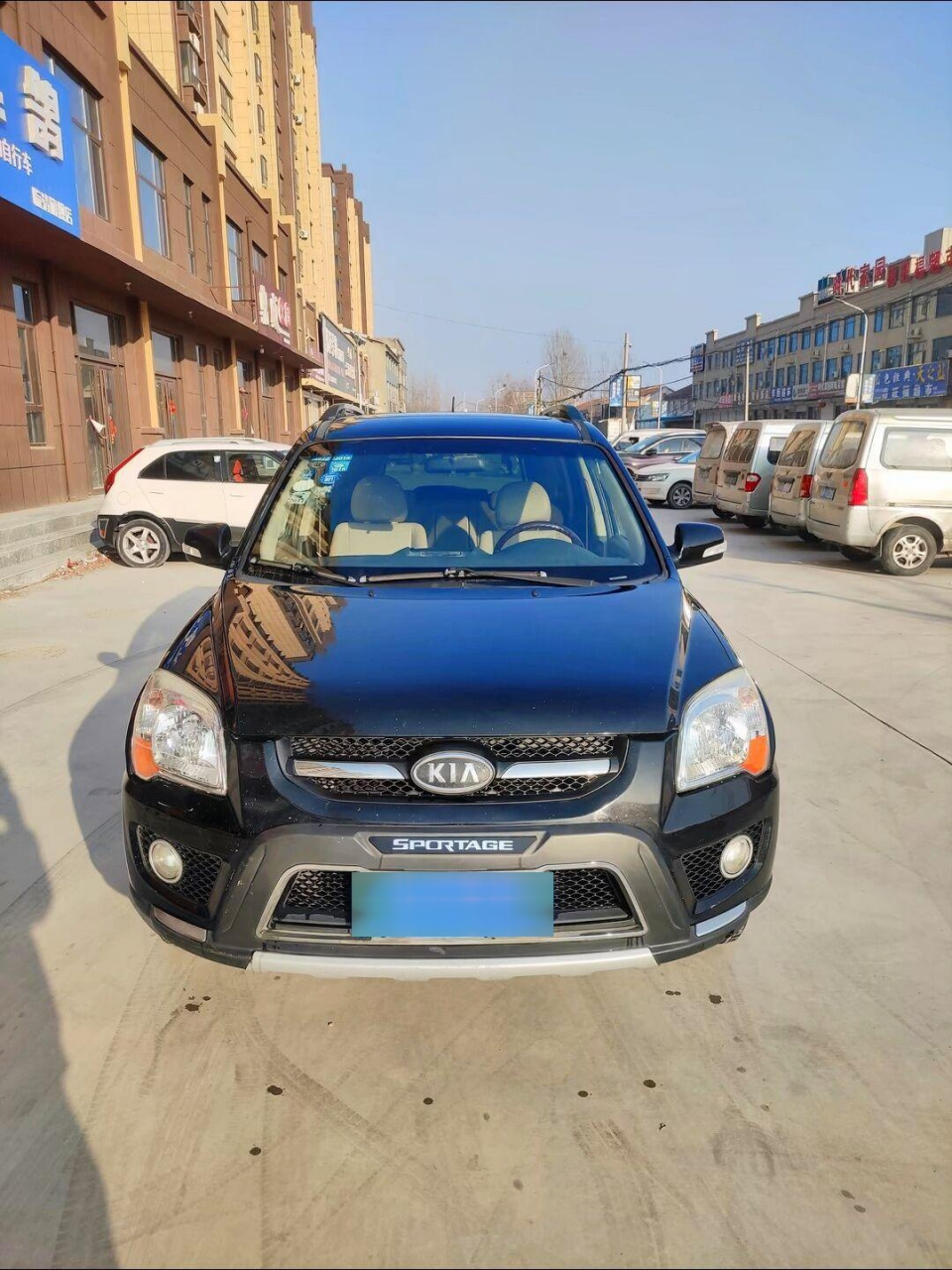 11年起亚狮跑 个人一手车 极品 高配 13800.