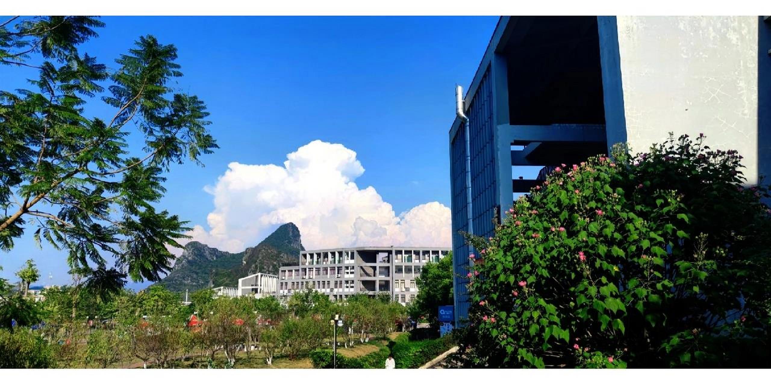 桂林信息科技学院 桂林信息科技学院是经中华人民共和国教育部批准