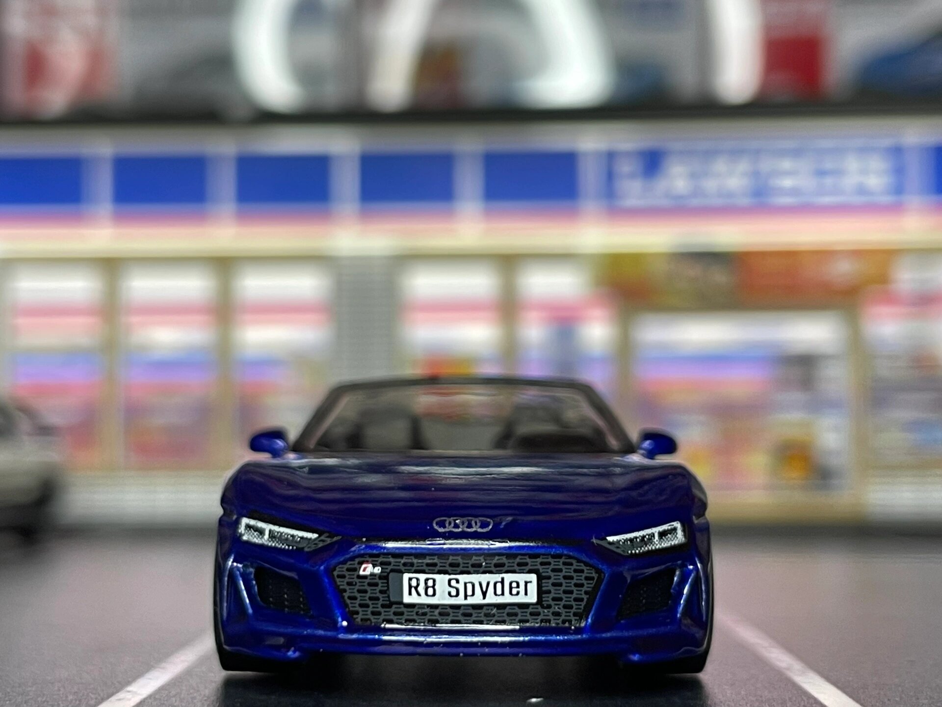 r8 spyder #1比64车模# #合金车模# #风火轮# #奥迪# #奥迪r8# #大人