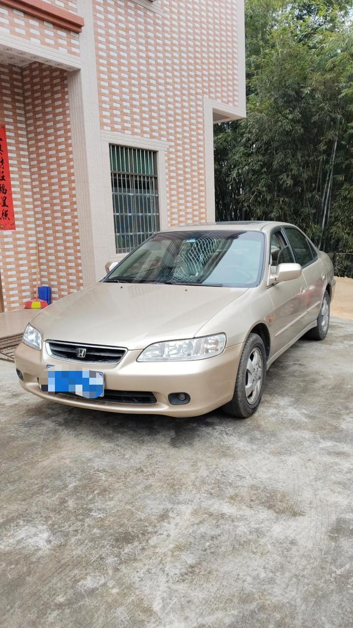 2002年本田雅阁,2.3自动挡,11800米