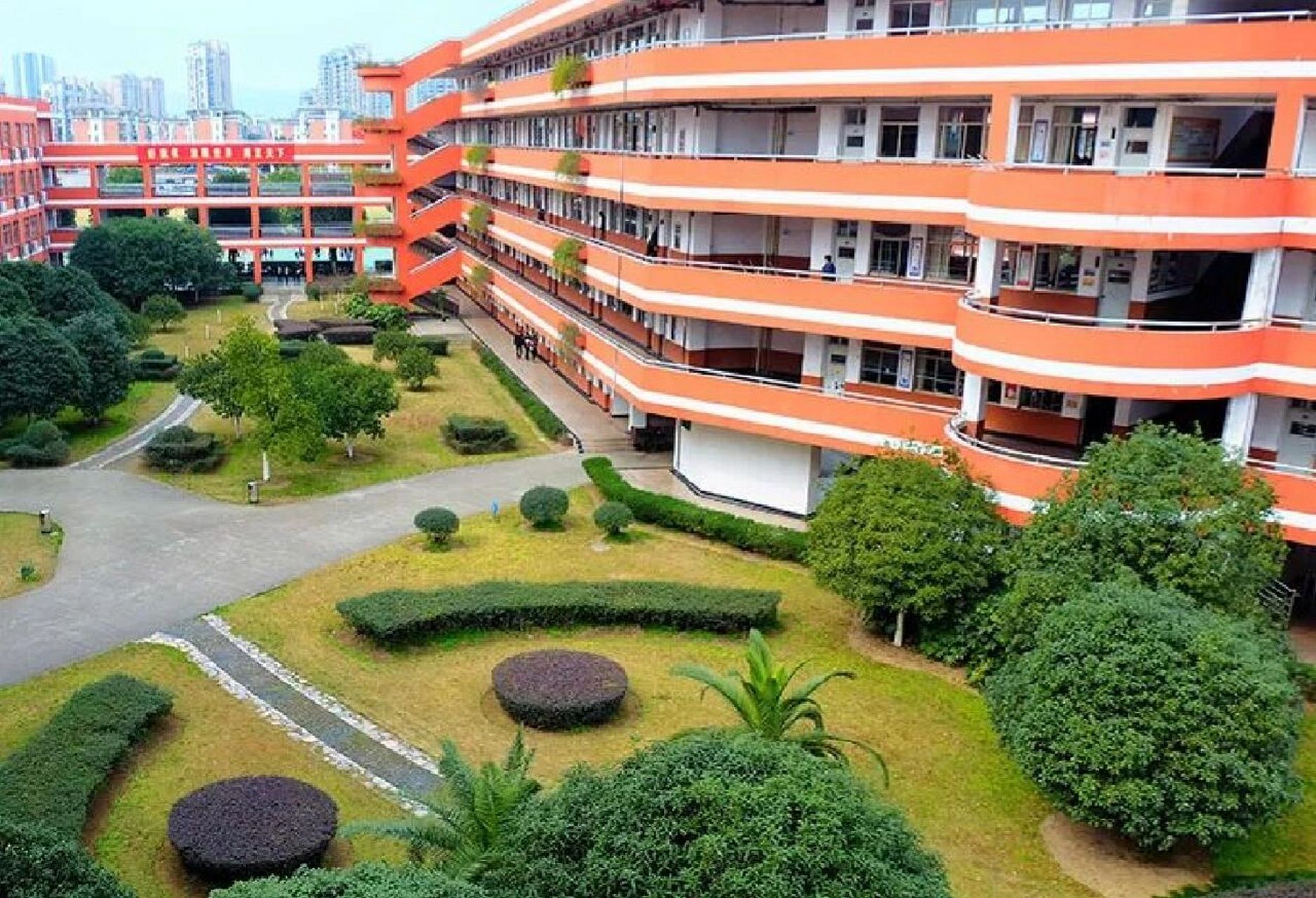 在杭招生的民办高中-诸暨市海亮实验中学 学校信息海亮实验中学创立于