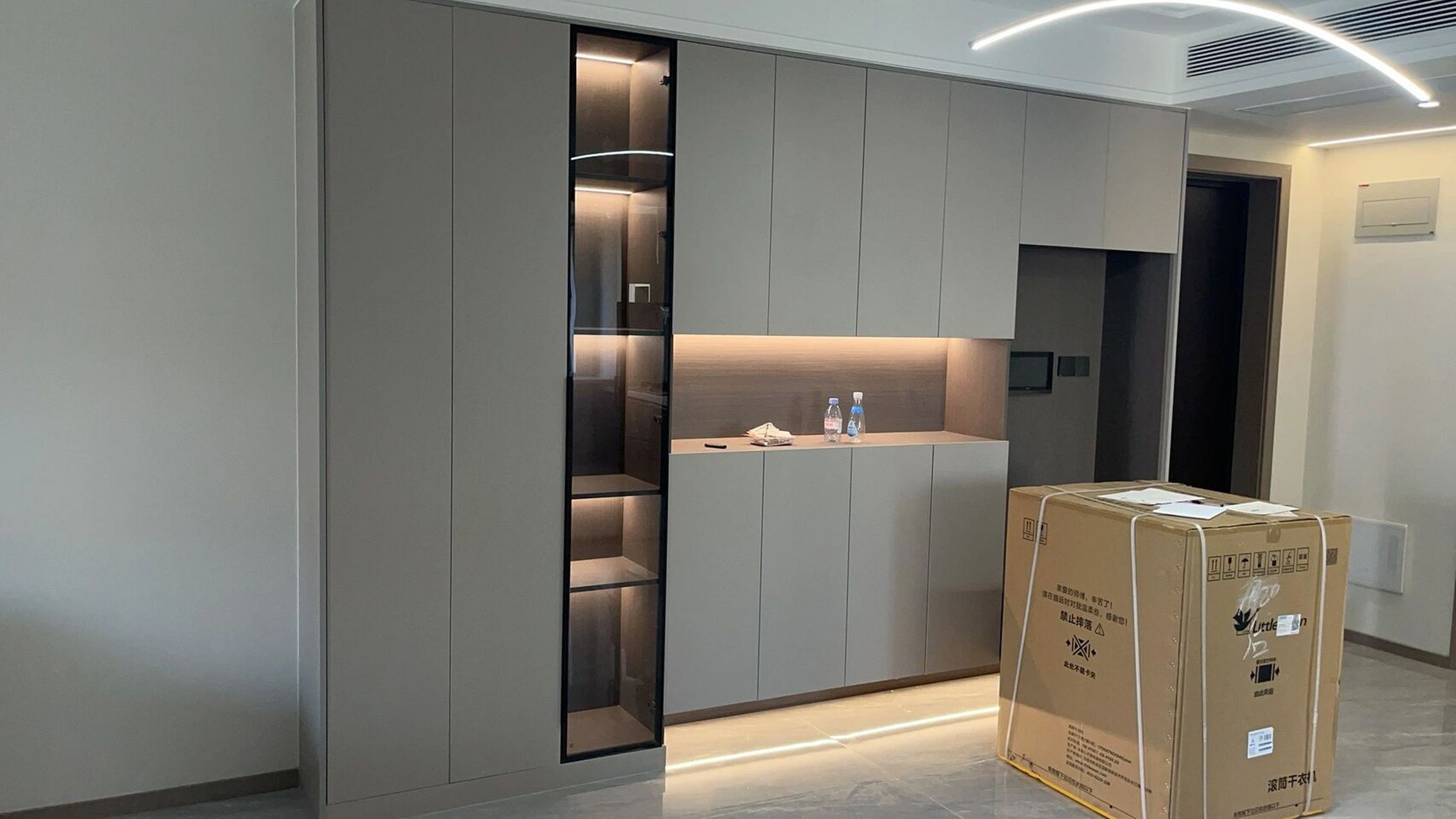 千年舟柜体藏青靓木色 柜门高雅灰 看到很多姐妹私信我,我就把上次