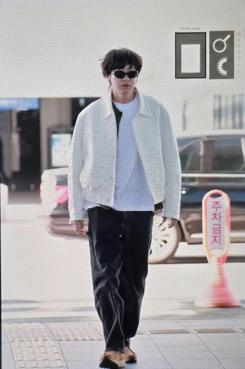 朴灿烈是不是人到中年发福了?