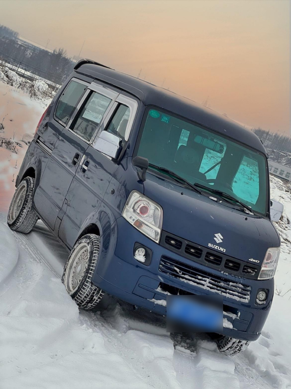 不懂它就是破面包,懂它的一车难求 罕见的四驱铃木浪迪