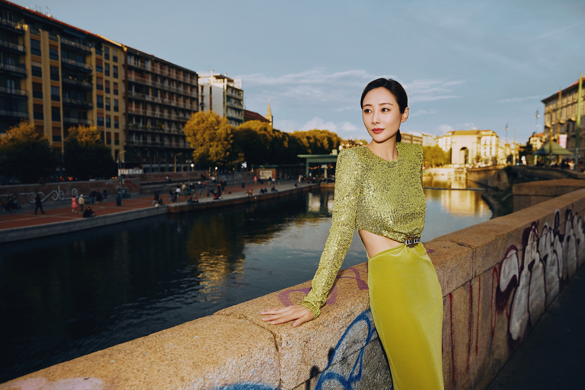 李纯# 7676 #elisabettafranchi#  look 4解锁99,女孩子的衣橱