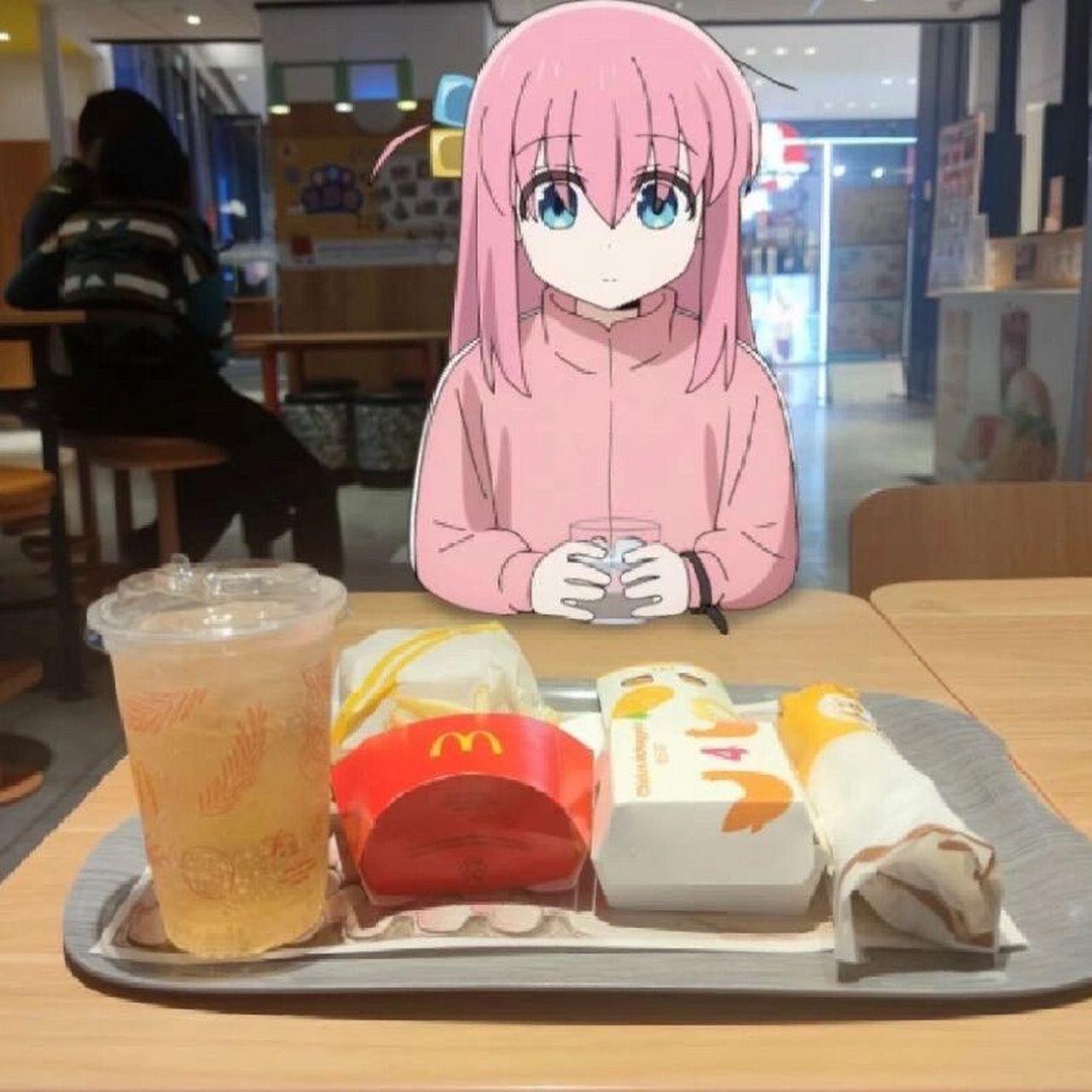 波奇酱 麦当当太远了,于是去了家门口的kfc….