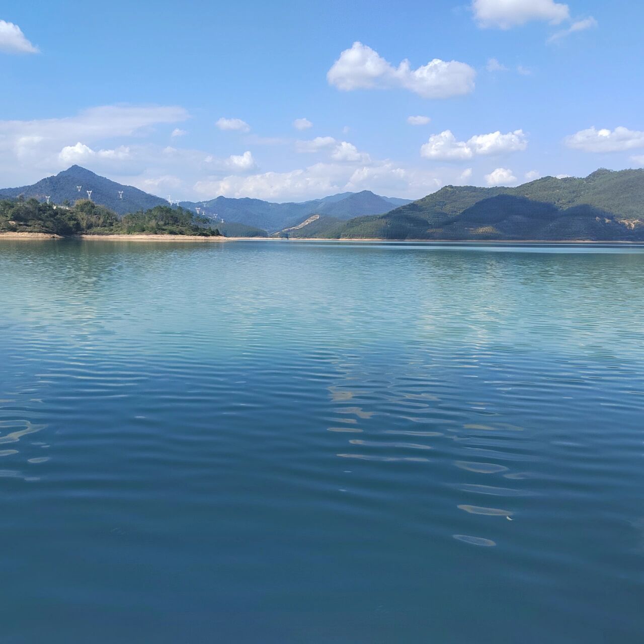 水库的风景,让心情归于一种宁静平和