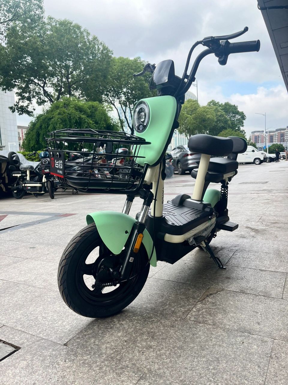 台铃团团plus-优雅的车身!