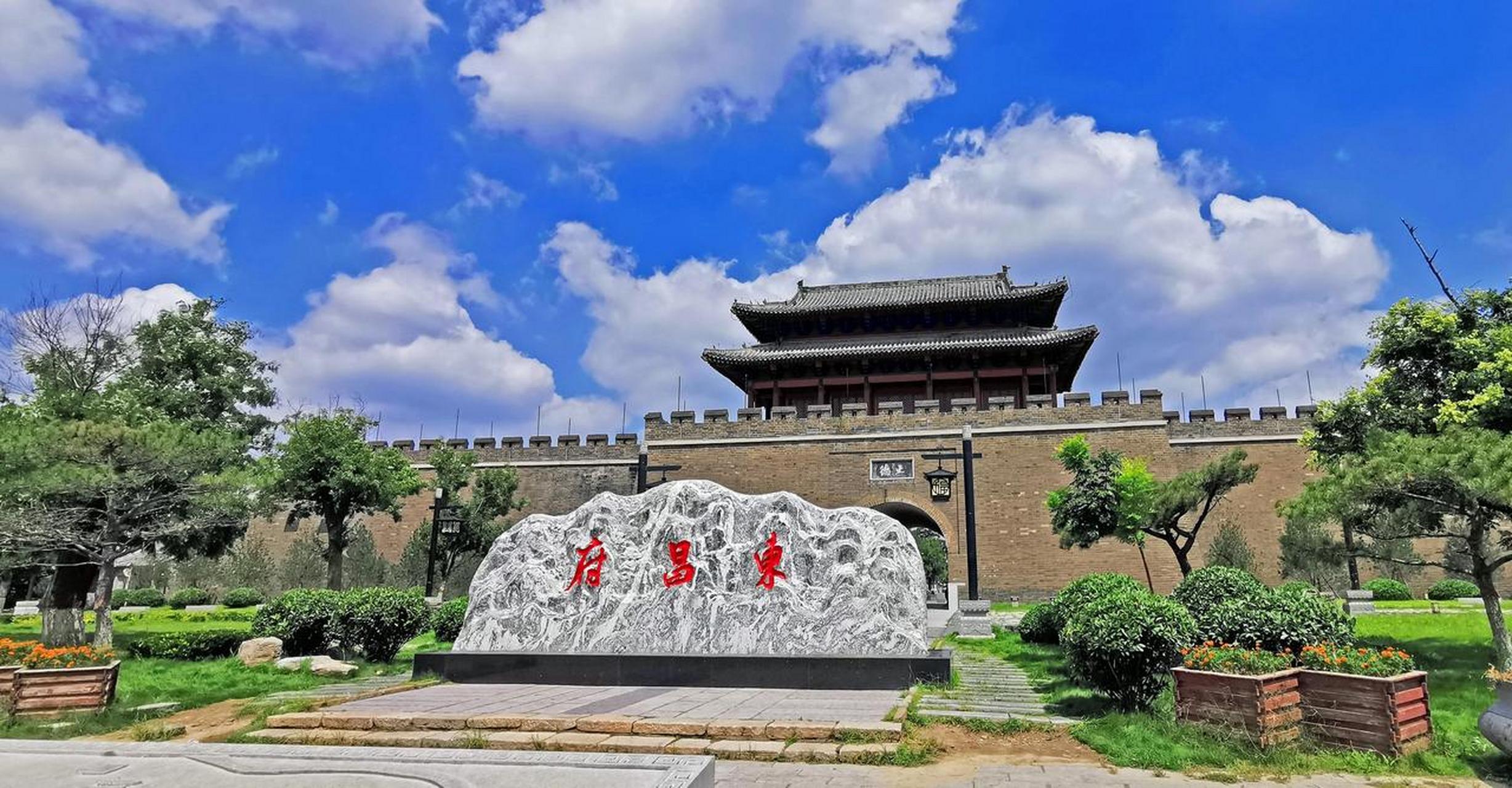 聊城还有许多历史名人,他们的事迹和