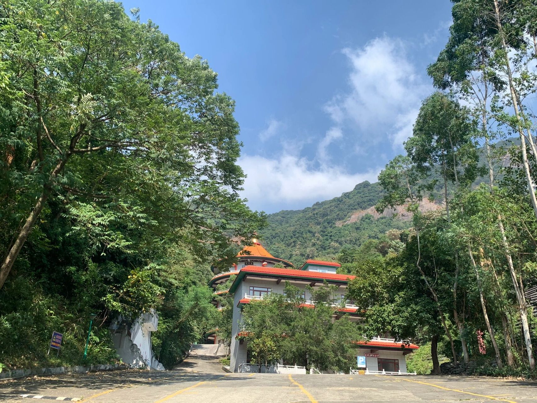 惠州景点罗浮山第一禅林·华首古寺 简介:这个地方是在2022年10月25日