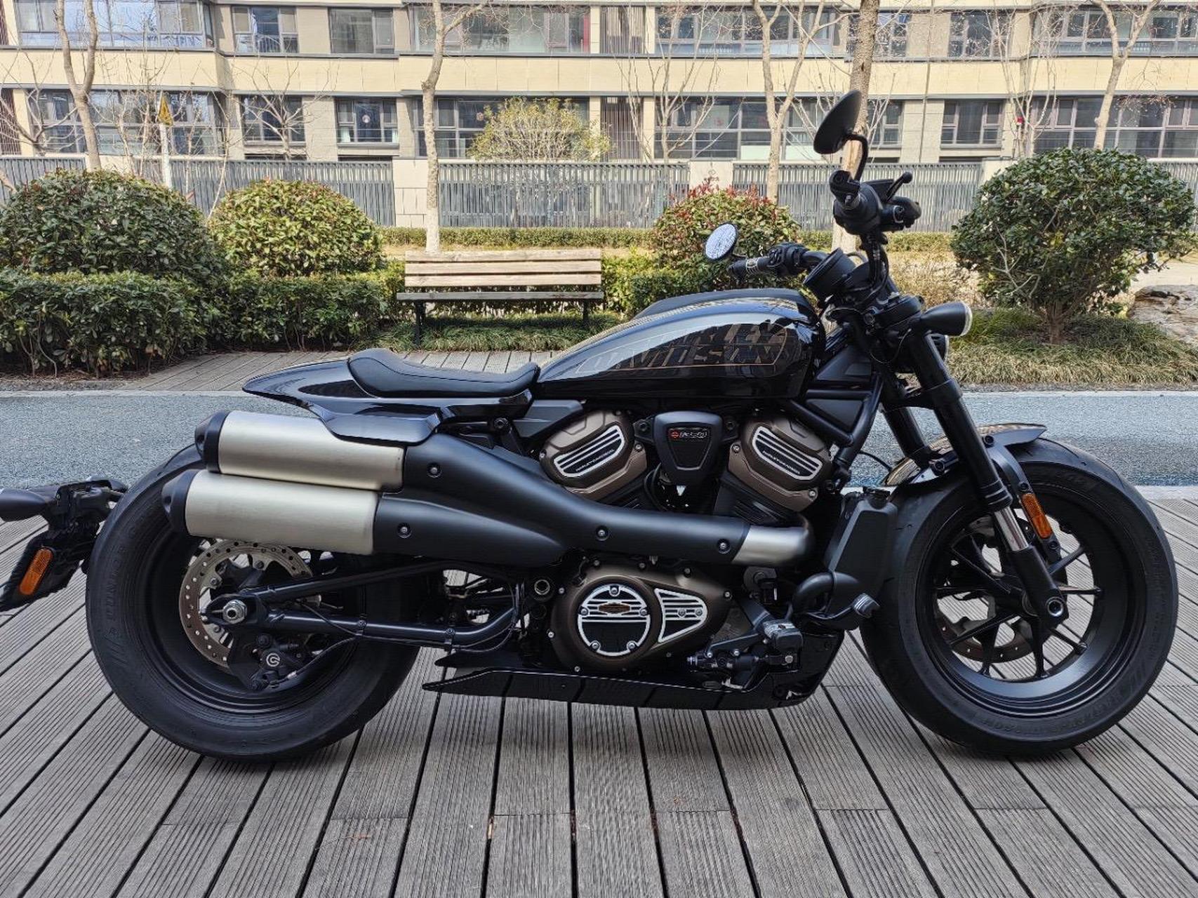 哈雷运动者1250ss 23年3月落户 公里数550 车况完美 价格合适 喜欢的