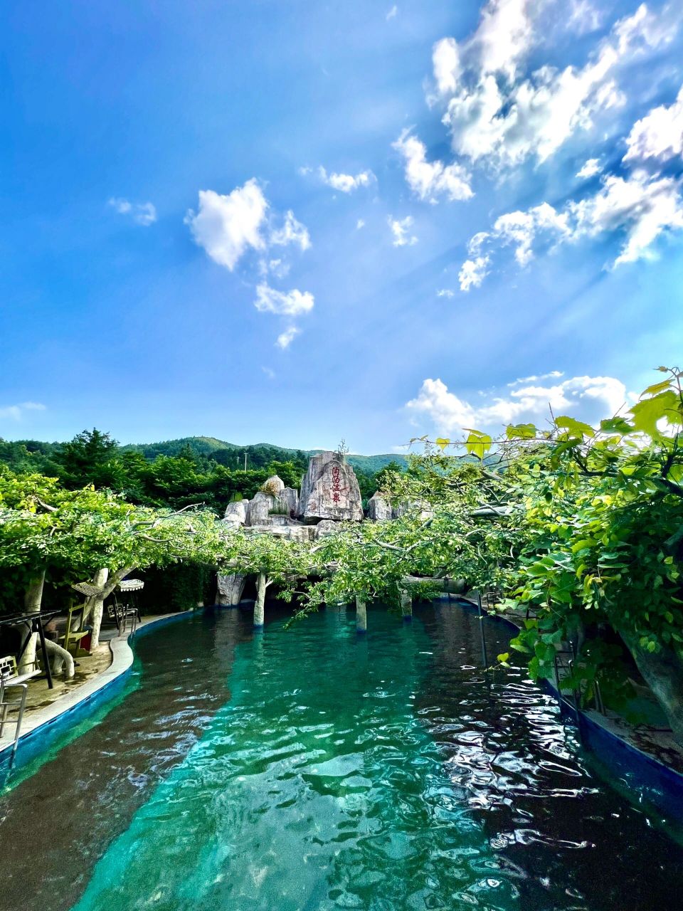 岫岩沟汤温泉 千年古汤 沟汤温泉的温泉形成于7亿3500万年前.