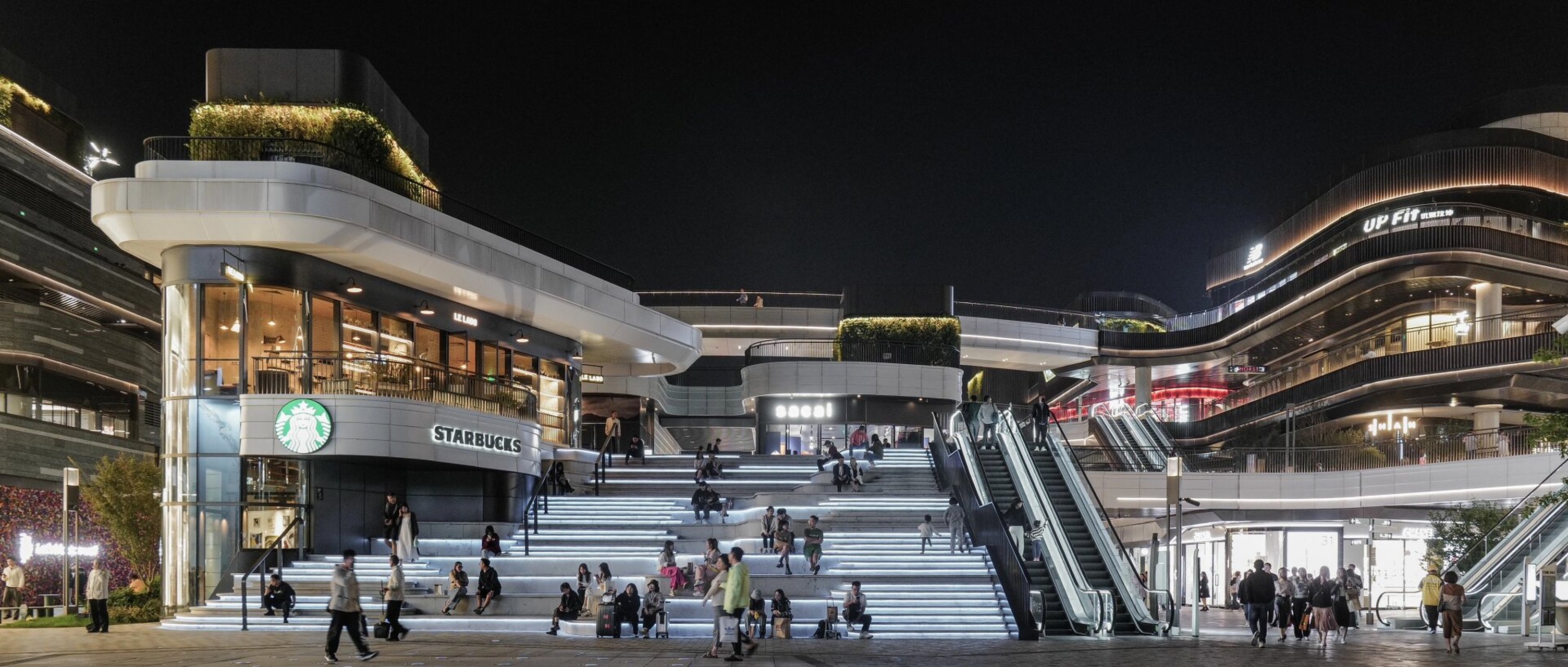 网红建筑摄影|前滩太古里 上海浦东的前滩太古里商圈,是一大型街区式