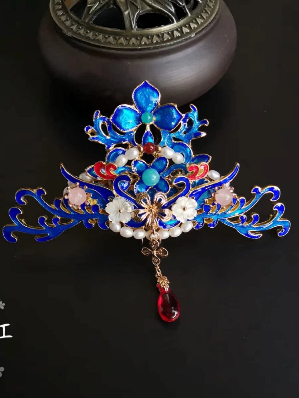 每天认识一个汉服配饰之【华胜】 🦋华胜是古代汉族妇女的一种花型