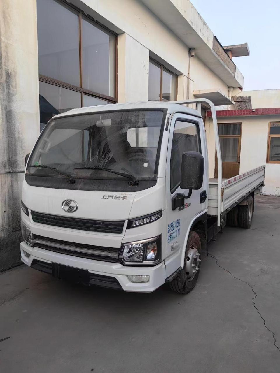 上汽跃进s100 【官网指导价】:57500 【销售价格】:私信报价