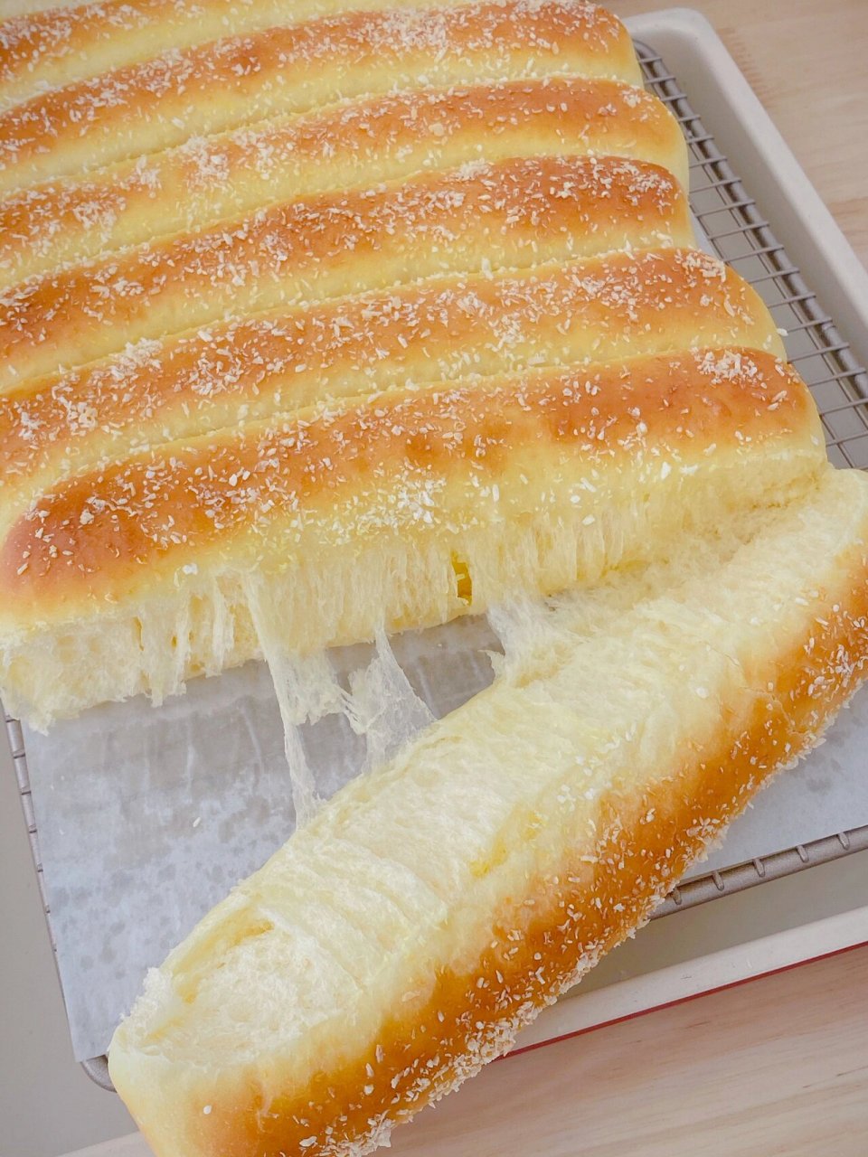 椰蓉排包丨香甜柔软椰香四溢的面包92 椰蓉馅的排包,椰香浓郁,奶香