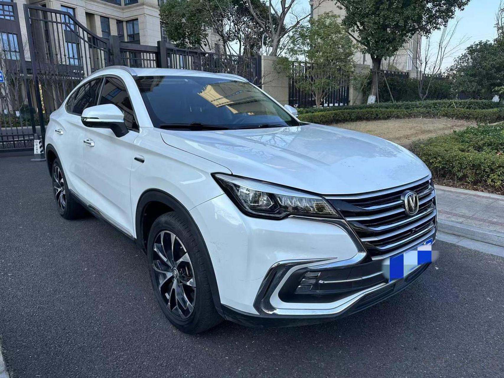 38万元    1.5   2020年4月车况原版,长安cs85,一手车1.