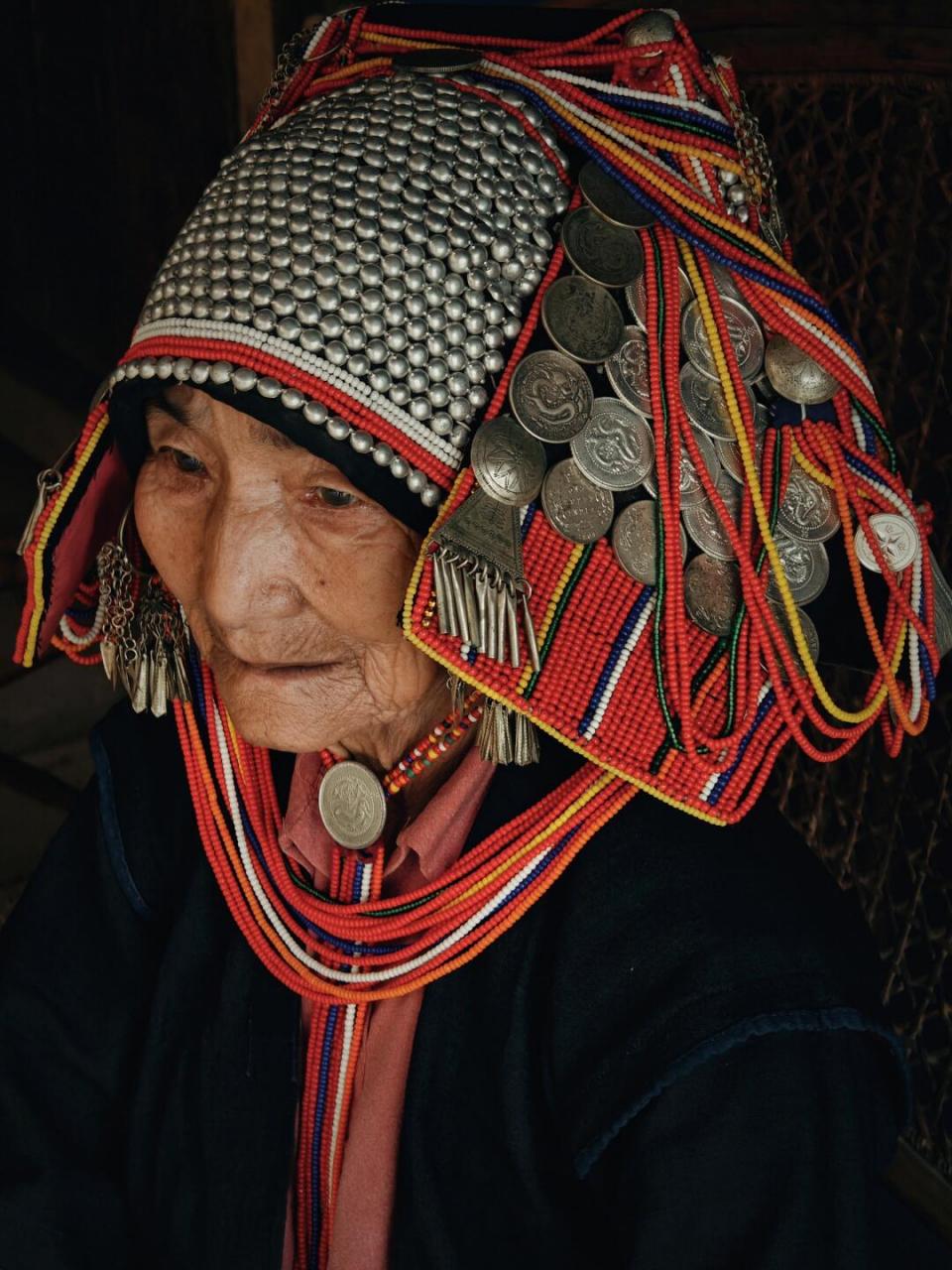 阿卡族妇女怀孕图片