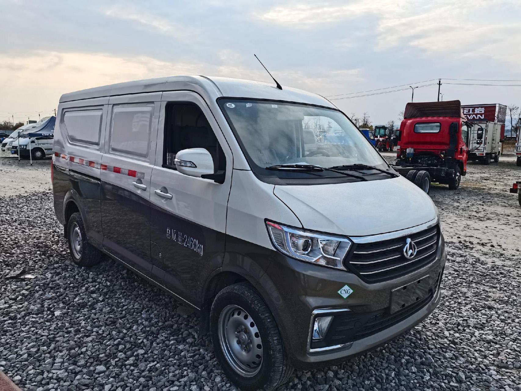 长安跨越v5原厂油气两用.1.