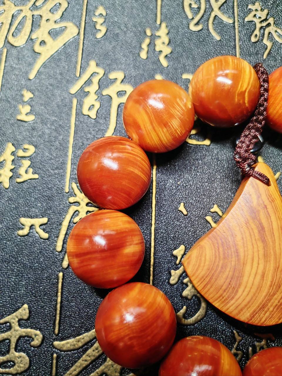 0*12颗单 太行陈化崖柏黑油糖心玉化全透光2.