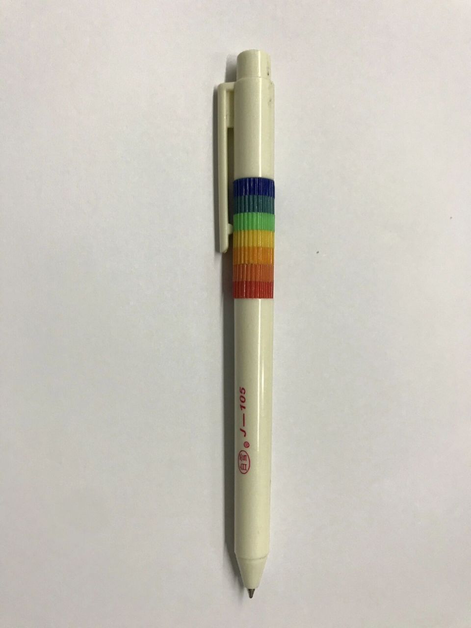 白雪圆珠笔98989898 圆珠笔,当时不喜欢用,因为没香味写出来