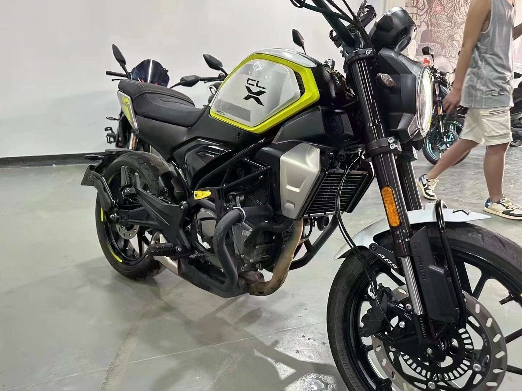 (已售)春风clx250           价格11xxx 春风楚留香 22年clx250个人