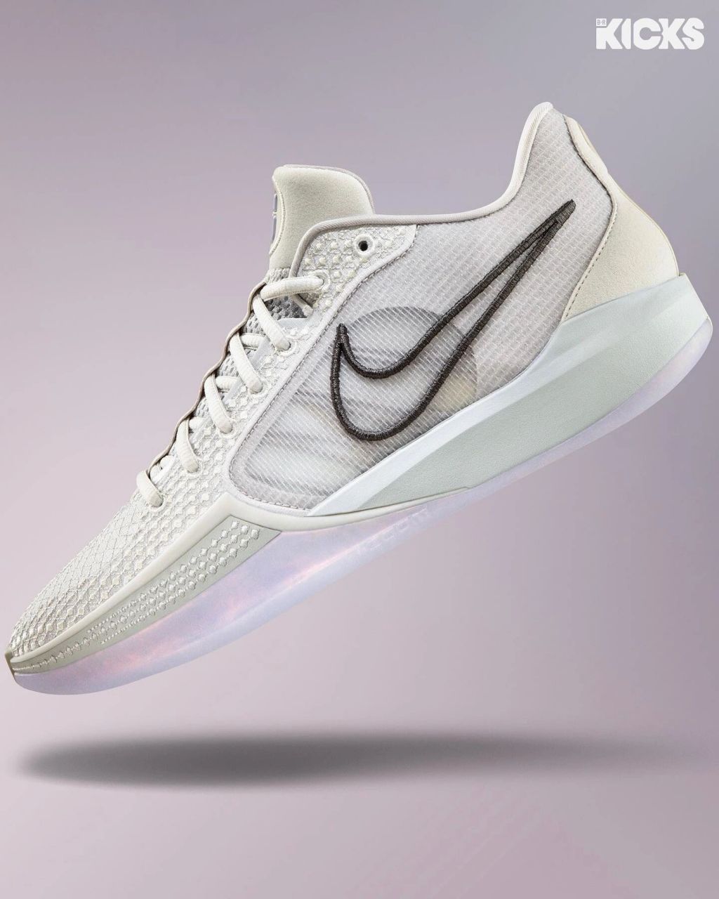 1 nike为wnba纽约自由队球星sabrina ionescu推出的个人第一双签名